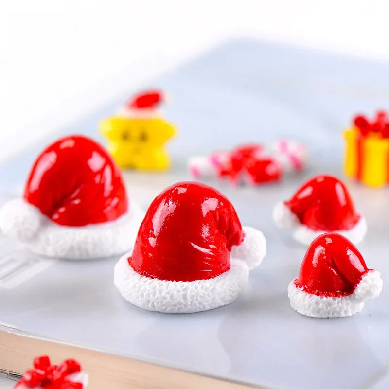 2PCS Fake Santa Claus Hat Cap Christmas Day Red Sombrero Europe Model Small Statue Figurine Crafts Ornament Miniatures