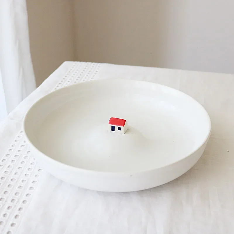 Hand-made Three-Dimensional Small House at the Bottom, Deep Deep Plate, Warmth of Home Abstract Dinner Plate