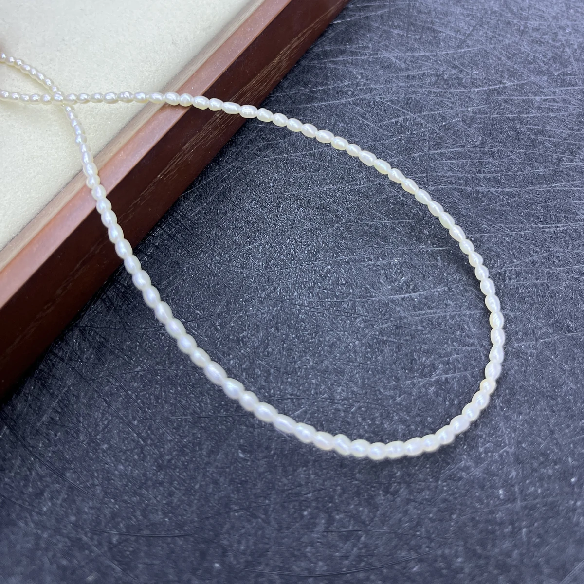 

2-2.5mm AAAA Natural Freshwater Small Rice Bead Pearl Isolated Jewelry Make DIY Necklace Bracelet Accessories Gift Wedding Women