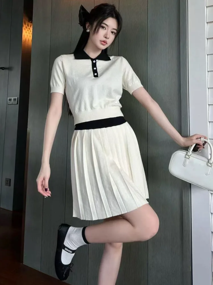 

2025 new in matching sets Women Two Pieces Set Knitwear Summer Short Sleeve Pullovers Mini Skirt Sets conjunto dos piezas mujer