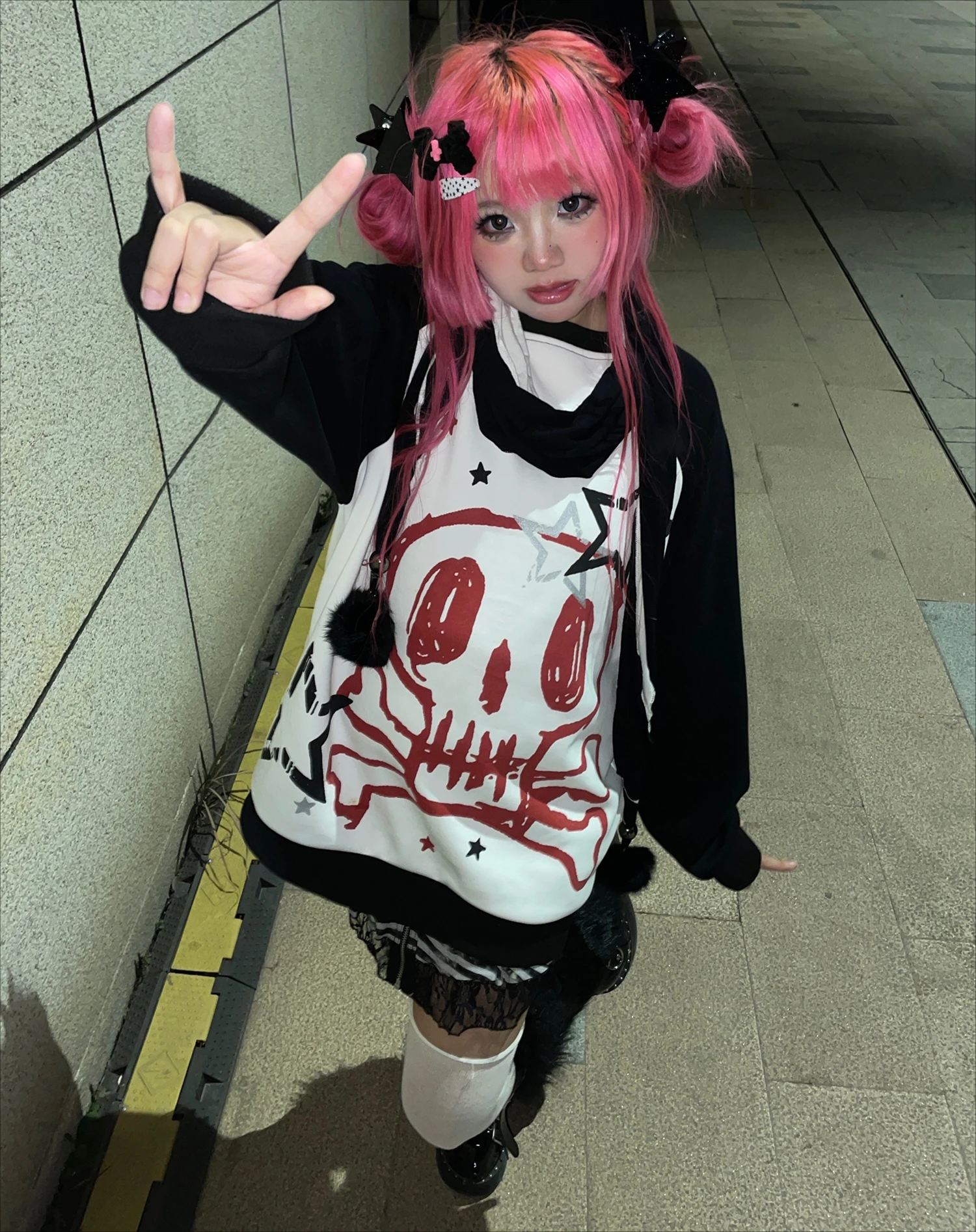 Japanese Original Autumn New Fashion Skull Print Fashion Hoodies College Student Loose Pullover Women Harajuku Long-sleeved Tops