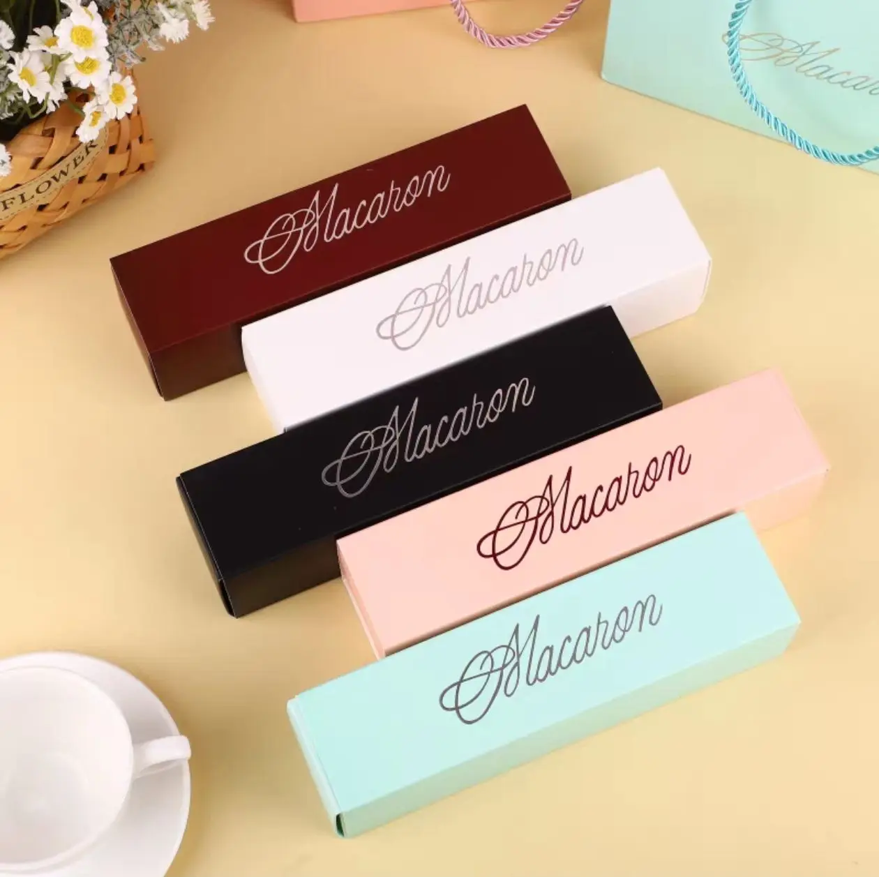 

100 Pcs Pink White Black and Green Dessert Macaron box 6 cavities colorful macarons pastry packaging boxes 100 pcs