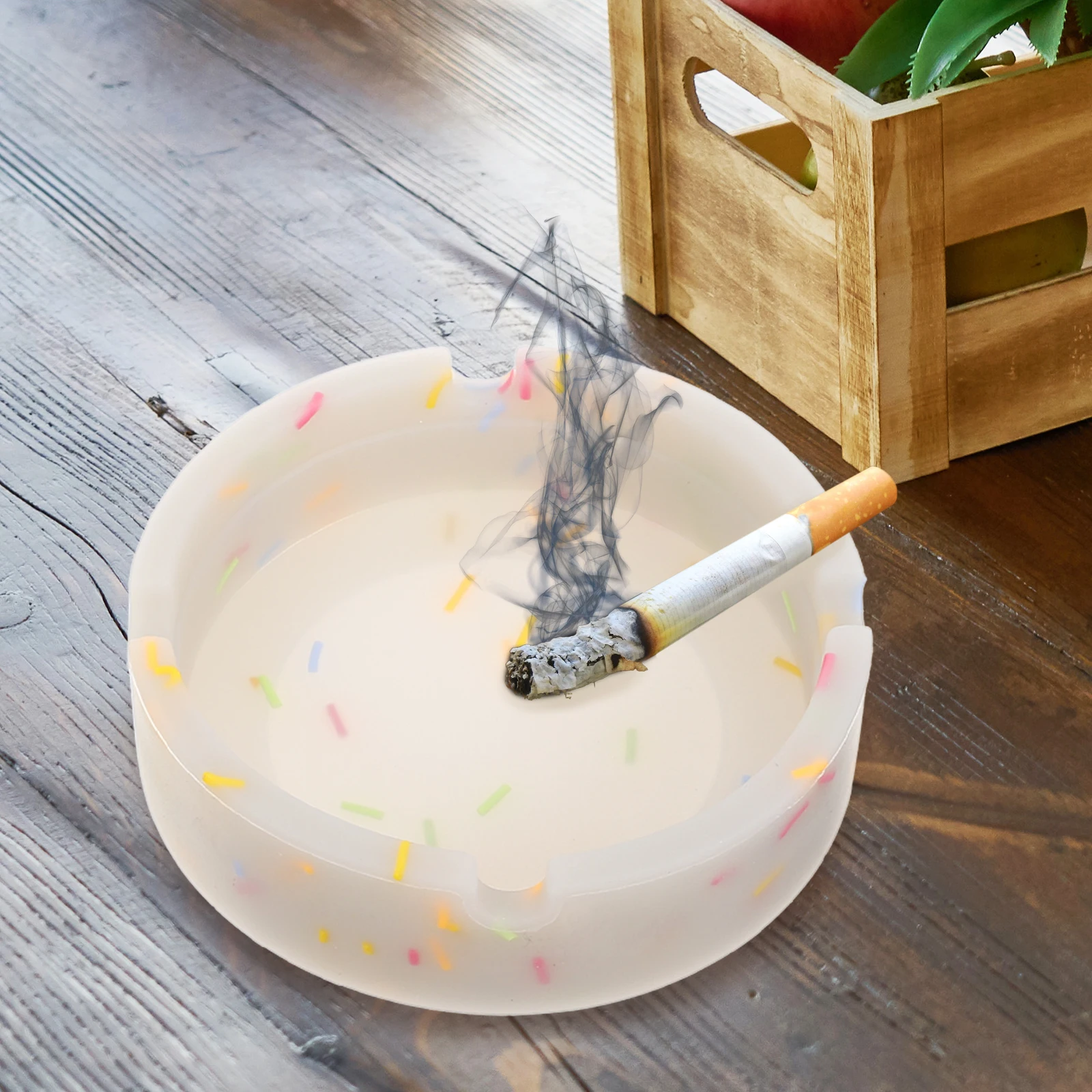 

2pcs Luminous Silicone Ashtray Round Soot Dish Candy Colored Desktop Home Living Room Table Holder Container Decor