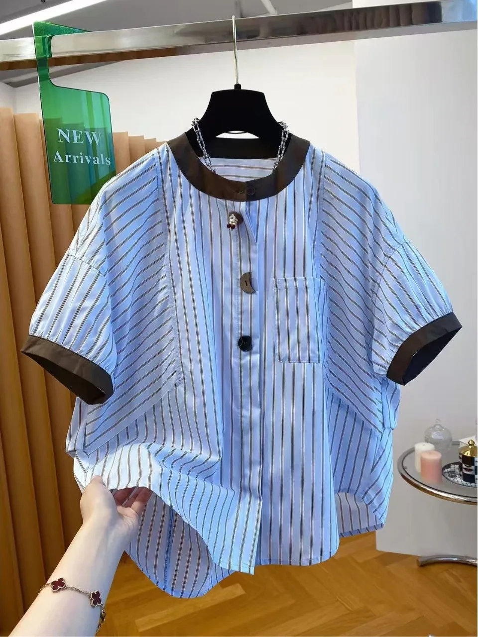 

Blue Striped Casual Loose Women's Shirt Short Sleeve round Neck Summer Fashionable Top Breathable Comfortable Skin-Friendly
