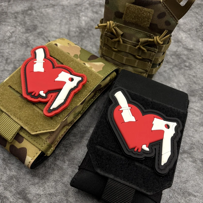 Two-tone heart-shaped knife and axe creative printed armband, comes with a rough side, luminous PVC decal, decorative patch badge for bags, clothing, and accessories view 4