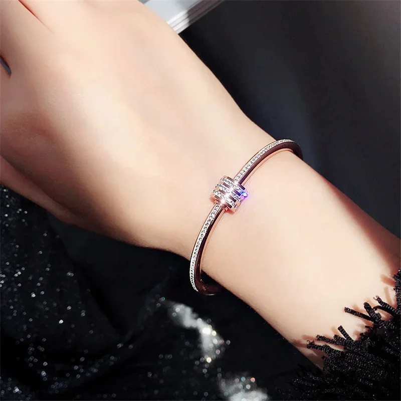 New Trend Design Luxury Titanium Steel Set Bracelet For Women's Popular Fashion Bangle Jewelry