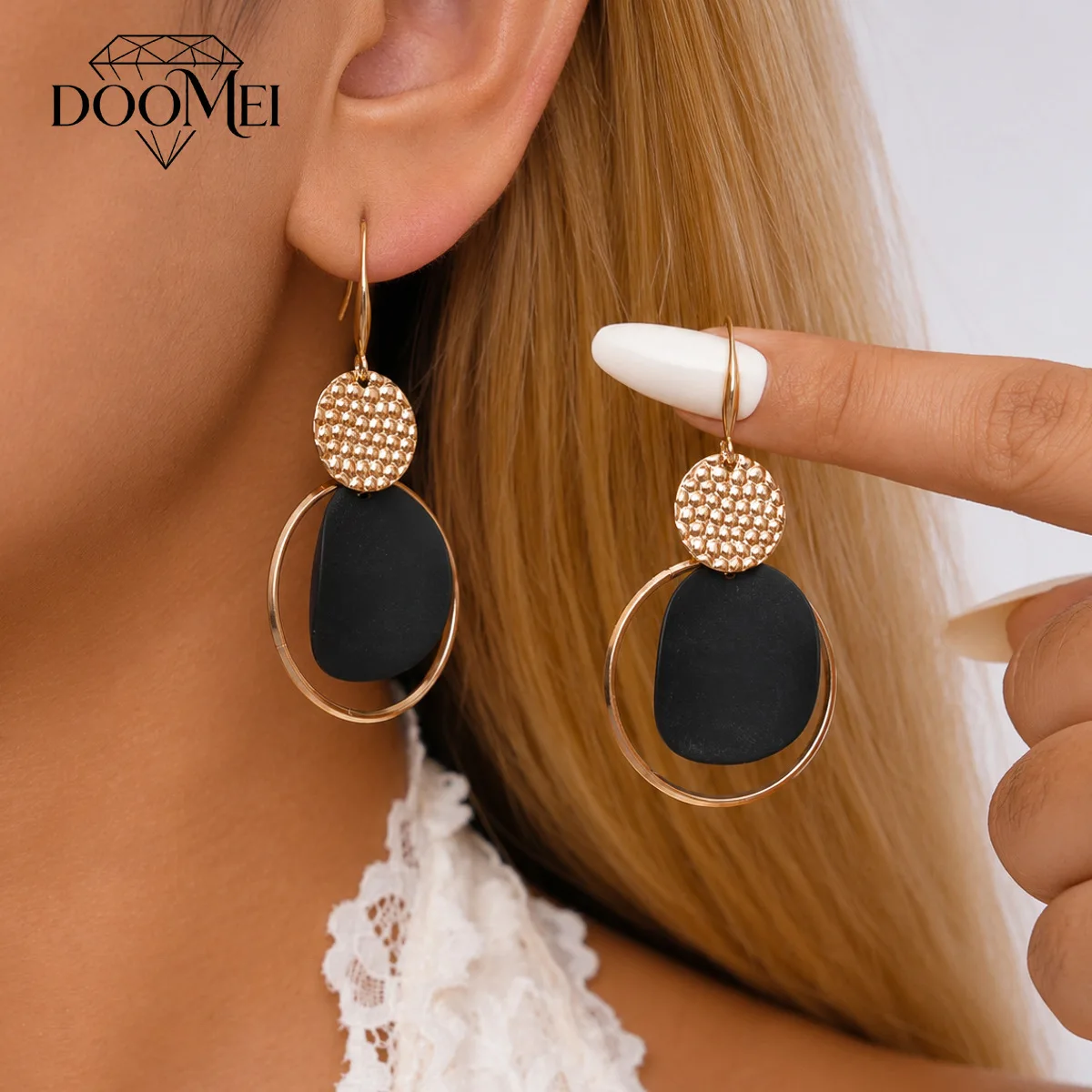 DOO MEI Minimalist Disc Dangle Earrings for Women Geometric Round Drop Earrings Office Dating Banquet Party Ear Jewelry