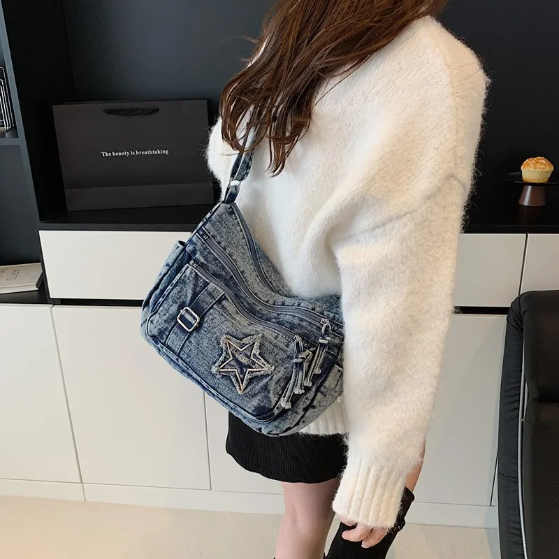 

Retro Denim Crossbody Bag Casual Shoulder Bag Multi-Layer Outdoor Small Bag for Commuting Leisure Versatile Women's Bag