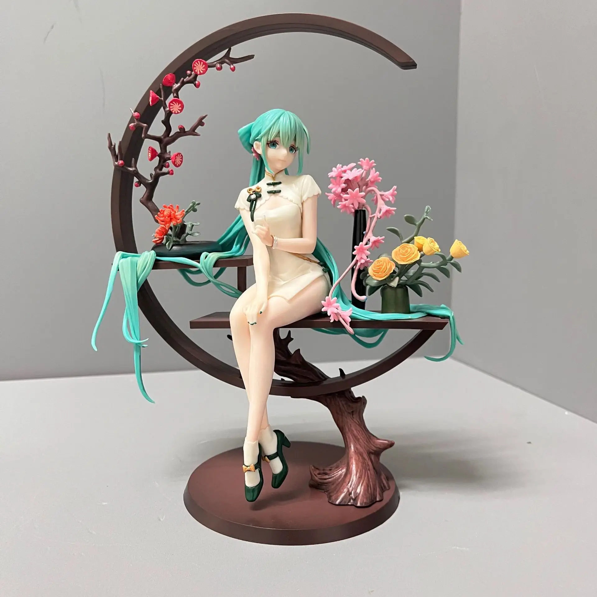 Miku Anime Figure 25cm Green Twin-Tailed Girl Sitting Pose Chinese Style Cheongsam Statue Desktop Decoration Toy Gift