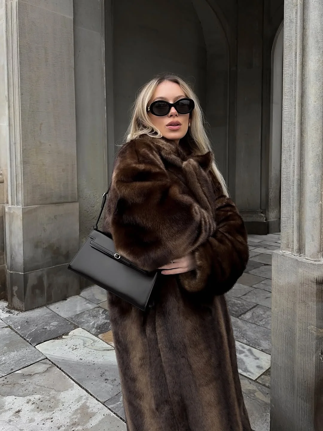 Open Front Full Length Faux Fur Coat Women Notched Lapel Long Sleeve Thick Plush Fall Winter Street Outerwear Multiple Occasions
