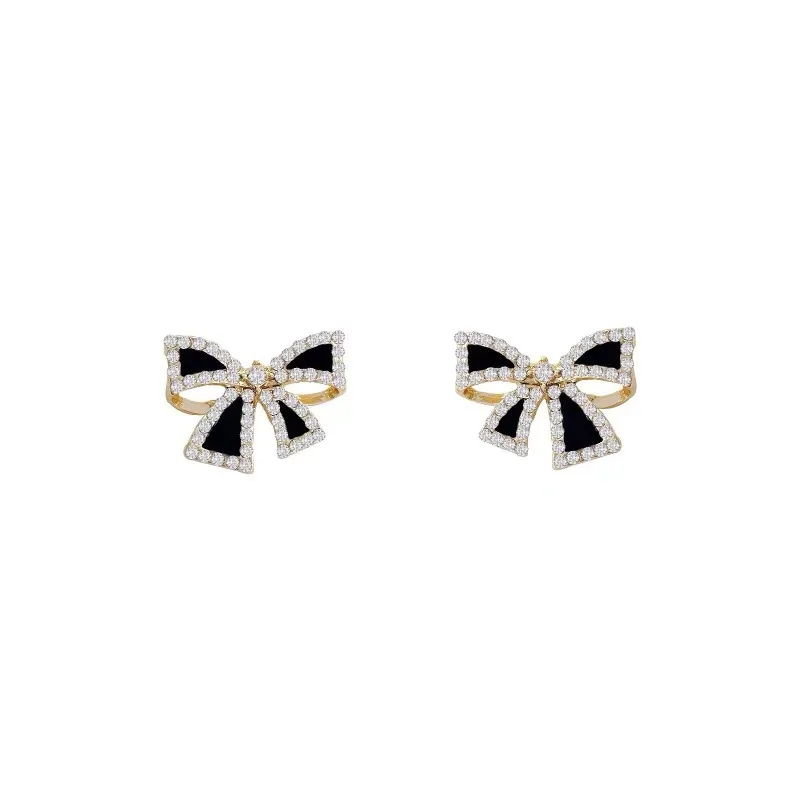 2023 Fashion Korean Earring Manufacturers Sell Bow Knot Autumn Winter Crystal New Fashion Simple Small Delicate Earrings Bangtan