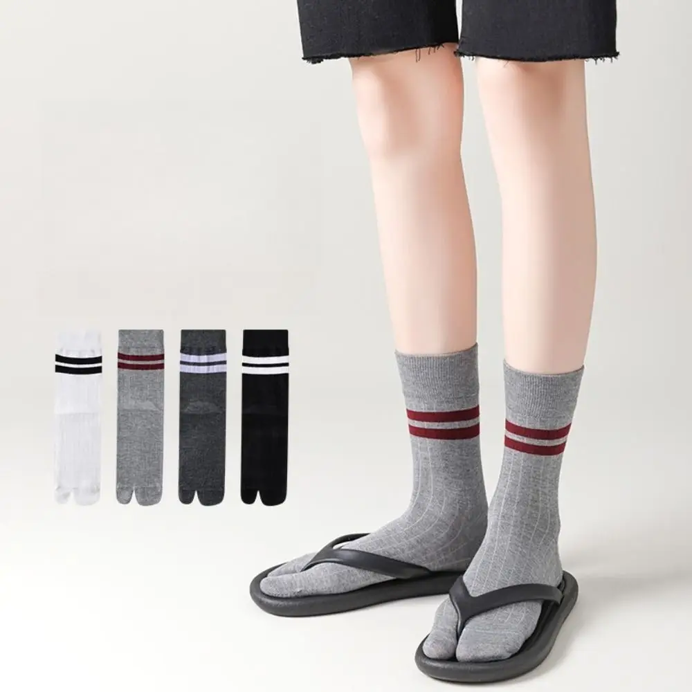 

2Pairs Stripe Two Toe Tube Socks Breathable Sweat Absorption Toe Mid Calf Socks Hosiery Anti Slip Toe Separator Socks Women