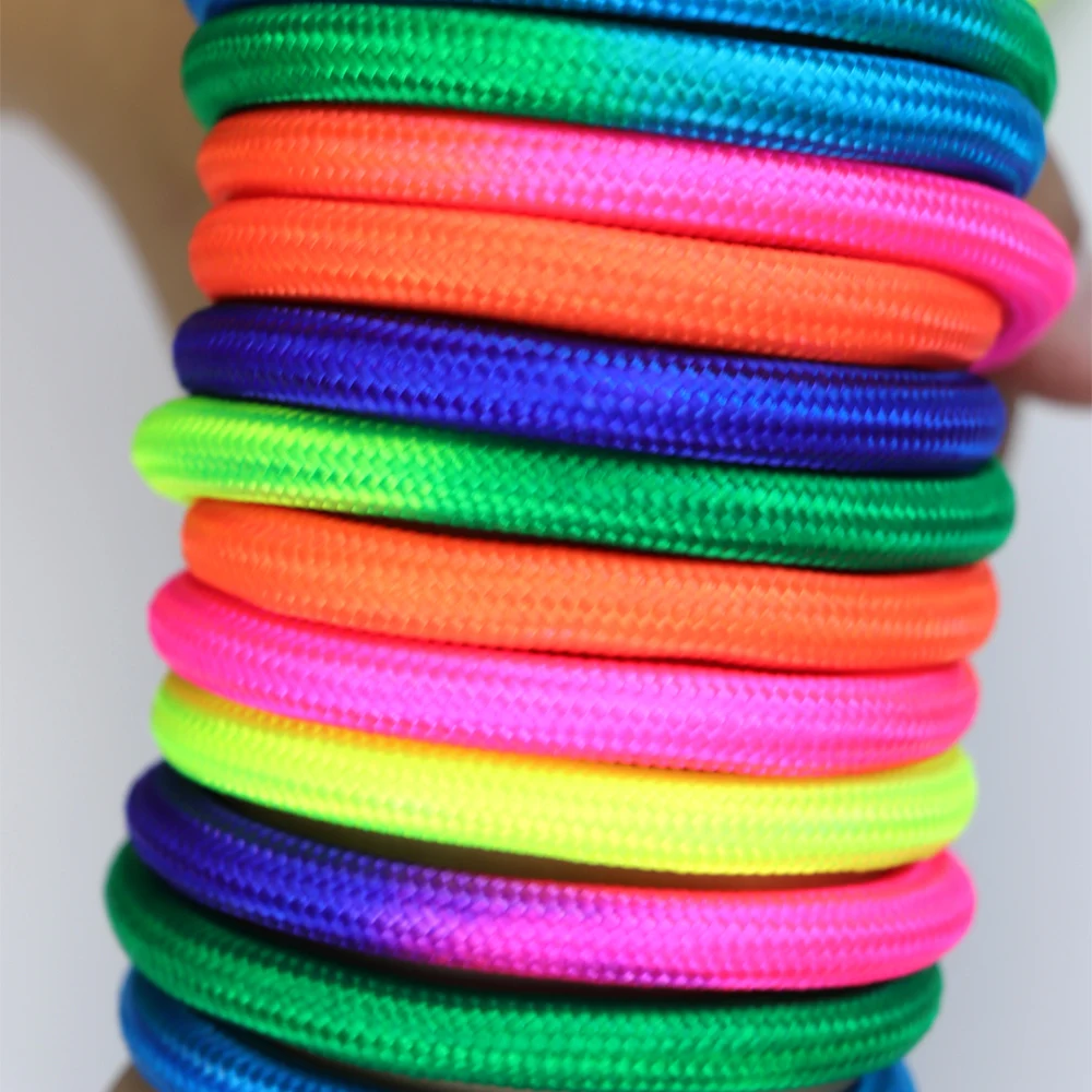 حبل قفز طويل بألوان قوس قزح للأطفال (5 أمتار) - حبل سرعة متين لممارسة التمارين الجماعية وألعاب الاستراحة وفصول التعليم البدني