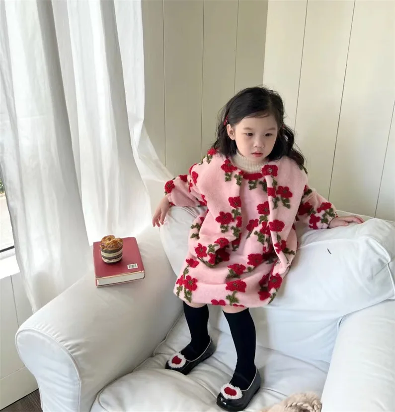 

Korean Children's Wear 2022 Autumn and Winter New Girls' Flower Sling Dress Set Children's Thickened Two Piece Set