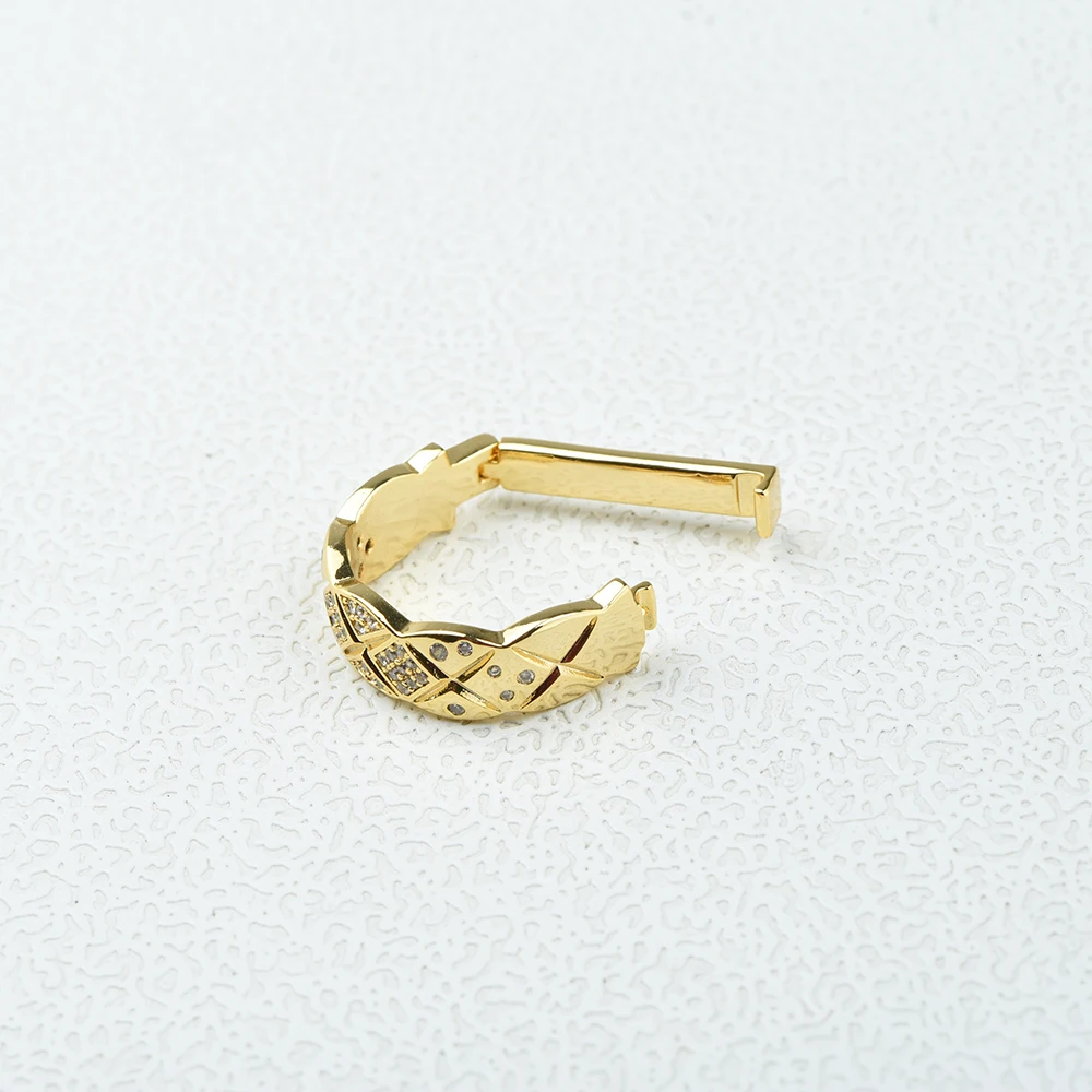 ICEYY الرجال D على شكل الصليب التعادل كليب التعادل الدائري للرجل الفاخرة الزركون مطعمة مشبك حلقة الزفاف رجال الأعمال مجوهرات اكسسوارات