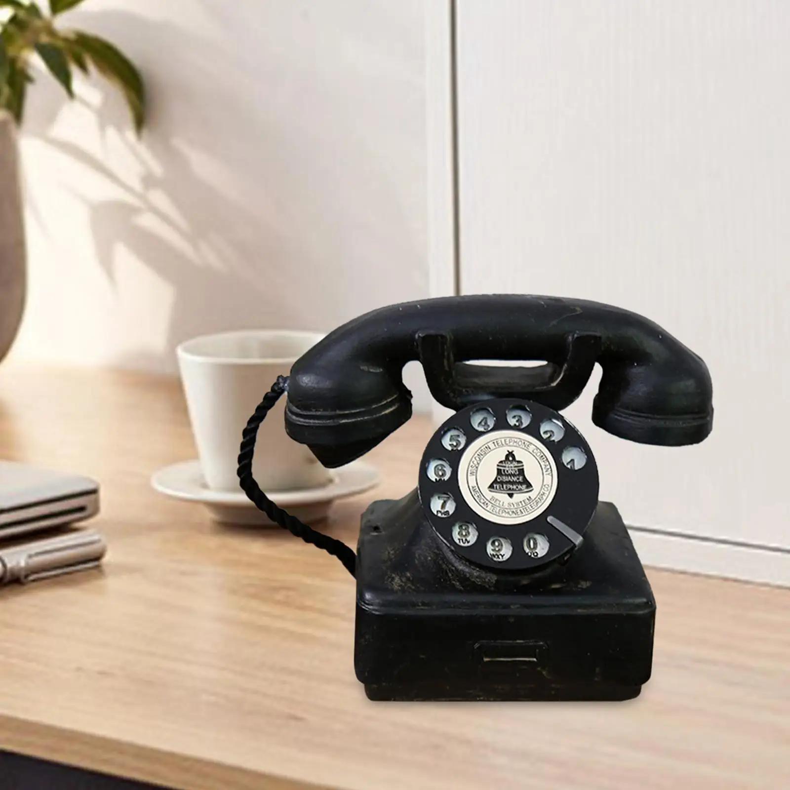 Corded Telephone Creative Retro Telephones, Resin Wall Decor, Old Fashion Landline Telephone Model for Bar