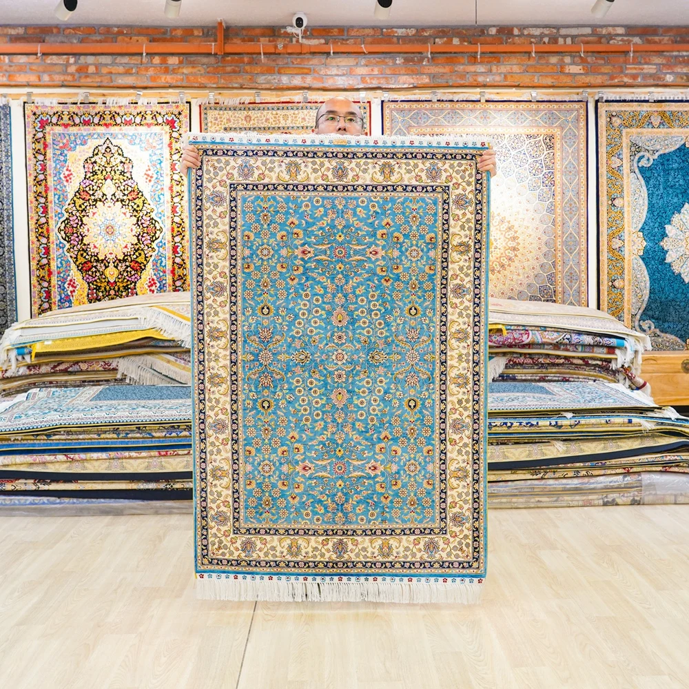 

Ковер Hereke Blue Vantage 91x137 см, изысканный, ручной работы, из шелка, с узором по всей поверхности