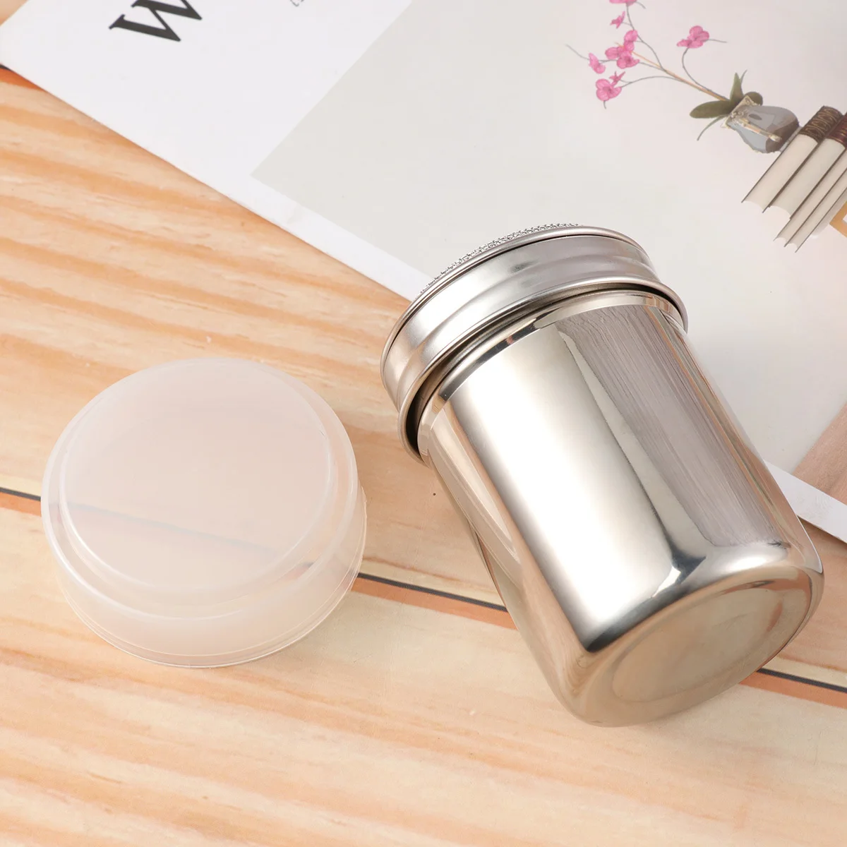 

1Pcs Stainless Steel Seasoning Pot Size S Kitchen Spice Jar Salt Pepper Bottle -Friendly Lid for Fresh