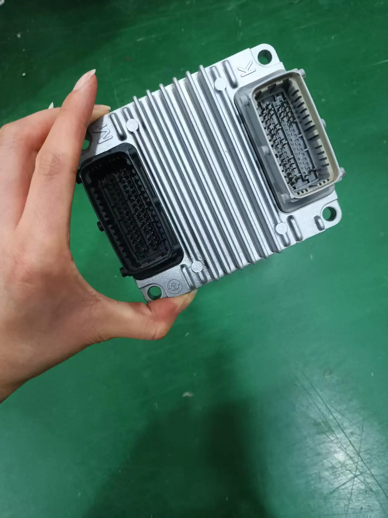 High Quality ECU ECM 25184706 Engine Control Module  25184030 25187874 96942658 96462306 96417552 MR140 for Chevrolet Aveo