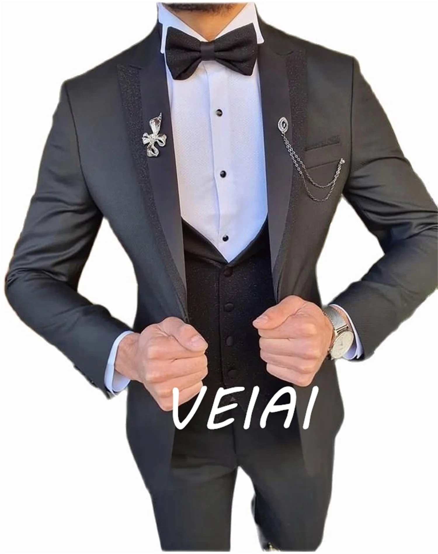 

Fashion Slim Fit Tailored Mens Suits Groom Wear Tuxedos 3 Piece Wedding Suits Groomsmen Best Man Formal Business Suits