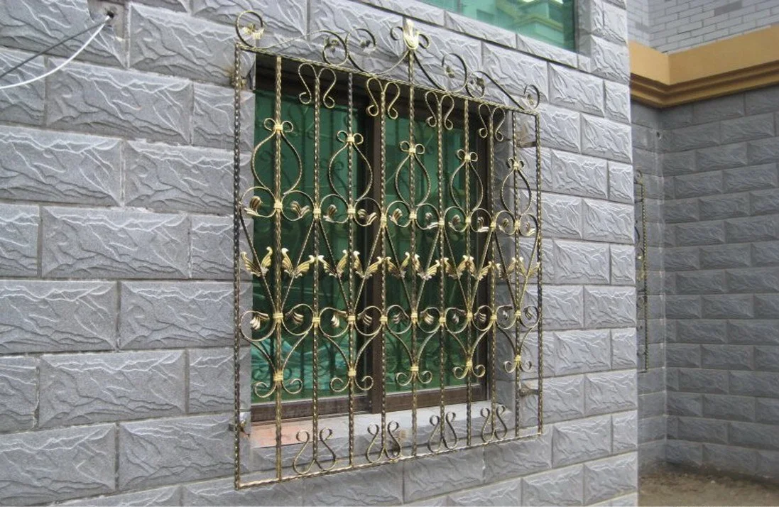 China Luxury Wrought Iron Fence Aluminum Gate Fence For Home
