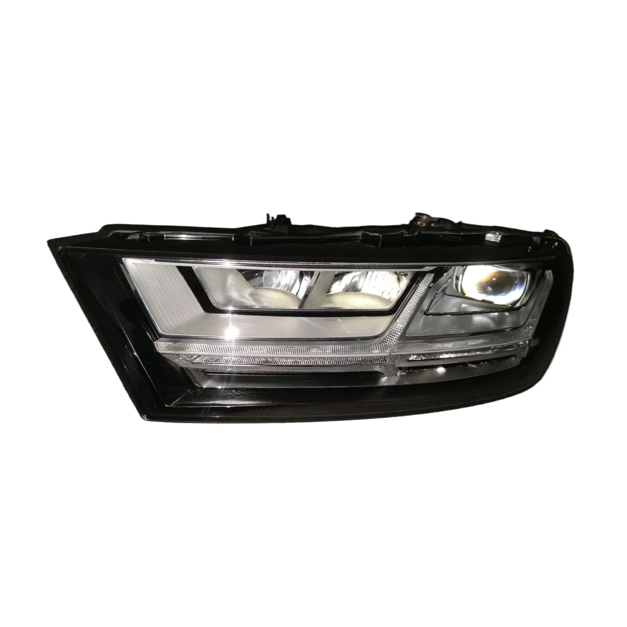 Suitable for  Q7 car automatic lighting system headlight matrix headlights