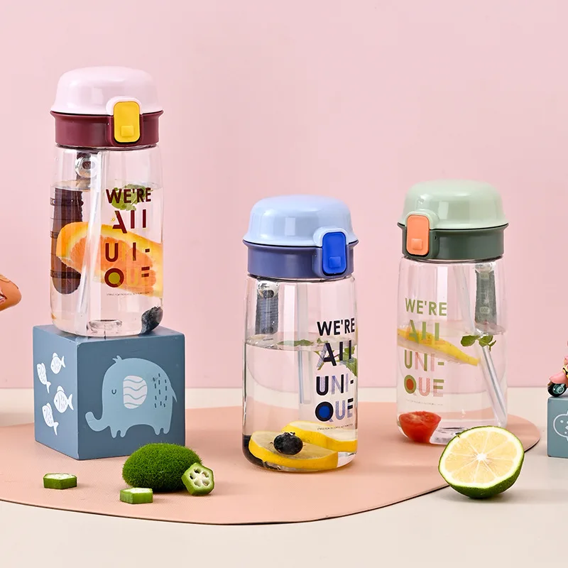 

Straw cup children's summer letter creative water cup girls high-value large capacity portable plastic bullet cover water cup