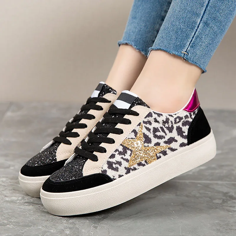 

Модная женская обувь со звездами, повседневные кроссовки для фитнеса на толстой подошве, спортивные кроссовки на открытом воздухе, дышащая теннисная обувь на плоской подошве, новинка