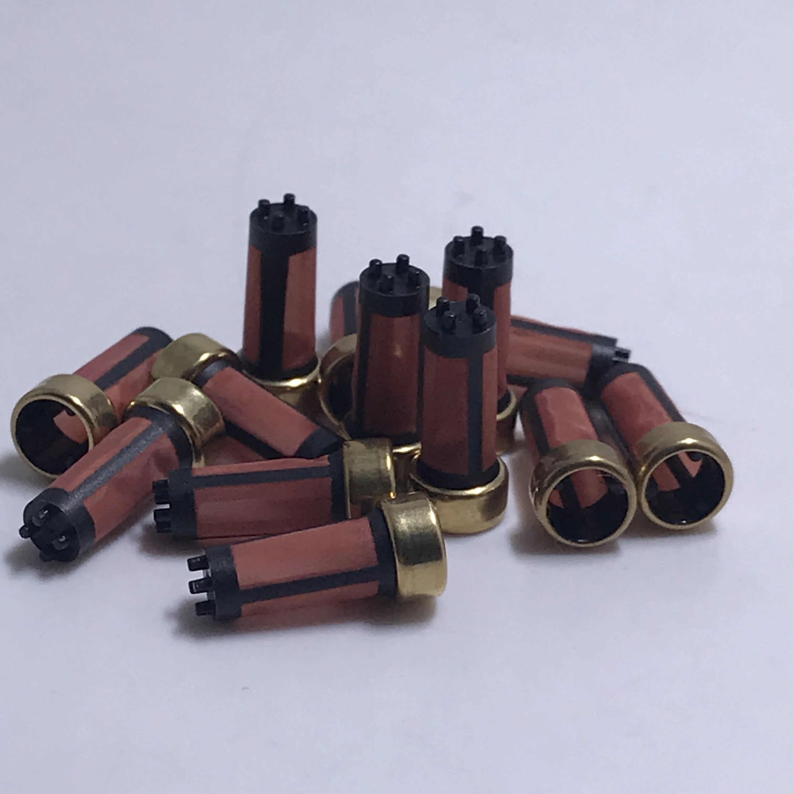 0280150415   م دي 619962   حاقن مايكرو فلتر 14*6*3 مللي متر