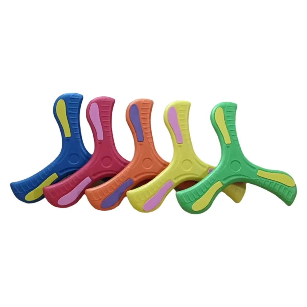 

Outdoor Entertainment Three Leaf Spinning Dart Game Metal Throw Dartboard for Party Fun