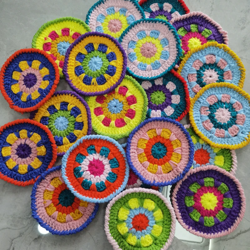 Two Girls DIY Hand Crochet Doilies Round Coaster Table Decor Doily Placemat Bags Clothing Decoration Accessories 11cm 20pcs/lot