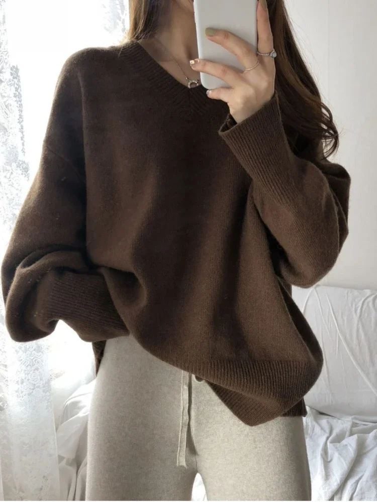 2024 Autumn and Winter Fashion New Women's Korean Casual Warm V-neck Long Sleeved Solid Color Knitted Commuting Style Top Jumper