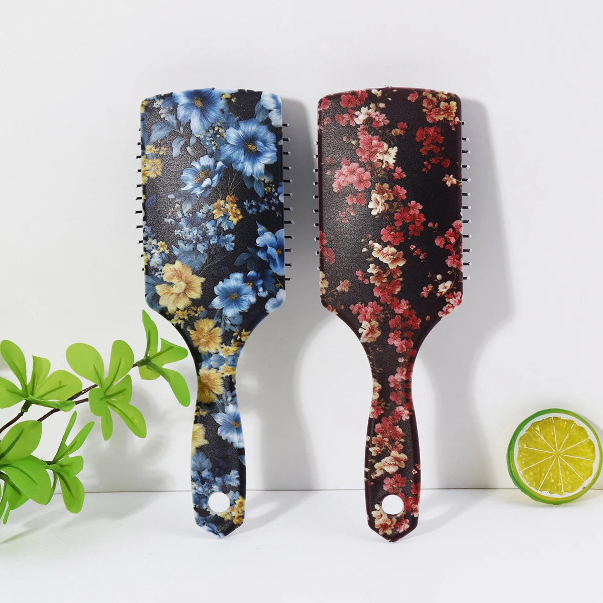 

1pc air cushion comb, with two exquisite floral patterns, easy to carry and travel use,Special for real hair wigs