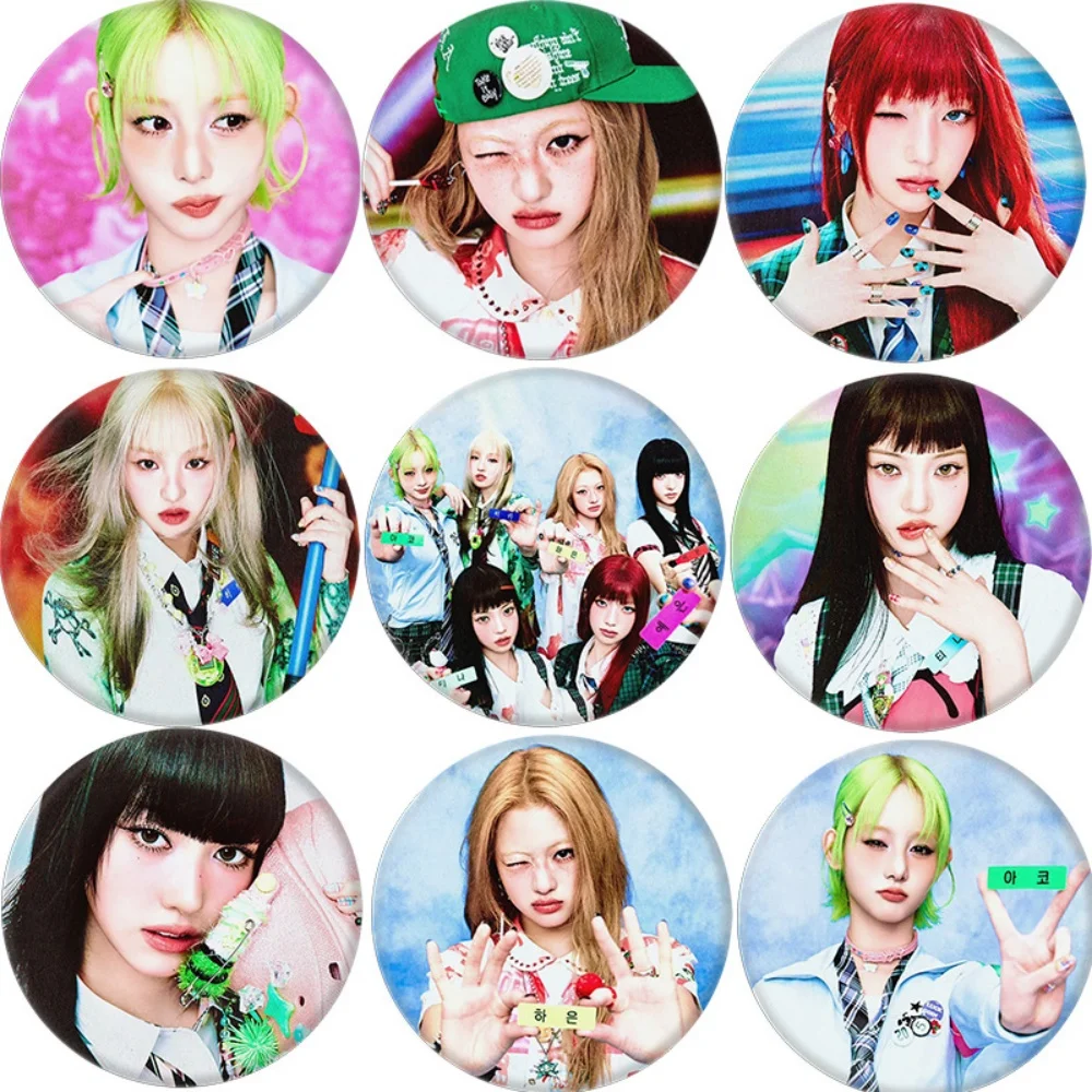 Idol UNCHILD Preview Photos Metal Badge Brooch HD Photocards Pins Bag Hat Accessories Yeeun Heekie Tina Evon Ako Fans Collection