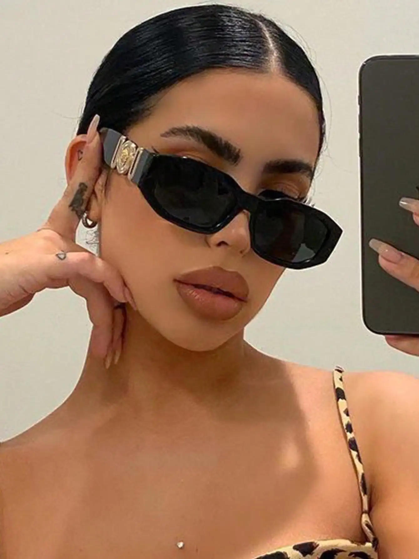 

1 Pair Asymmetric Geometric Polygon Full Frame Vintage Stylish Glasses, Versatile For Women, Suitable For Daily Wear, Travel And Vacation As Decoration, College Style, Suitable For Back To School Season, Oval Temples Decor
