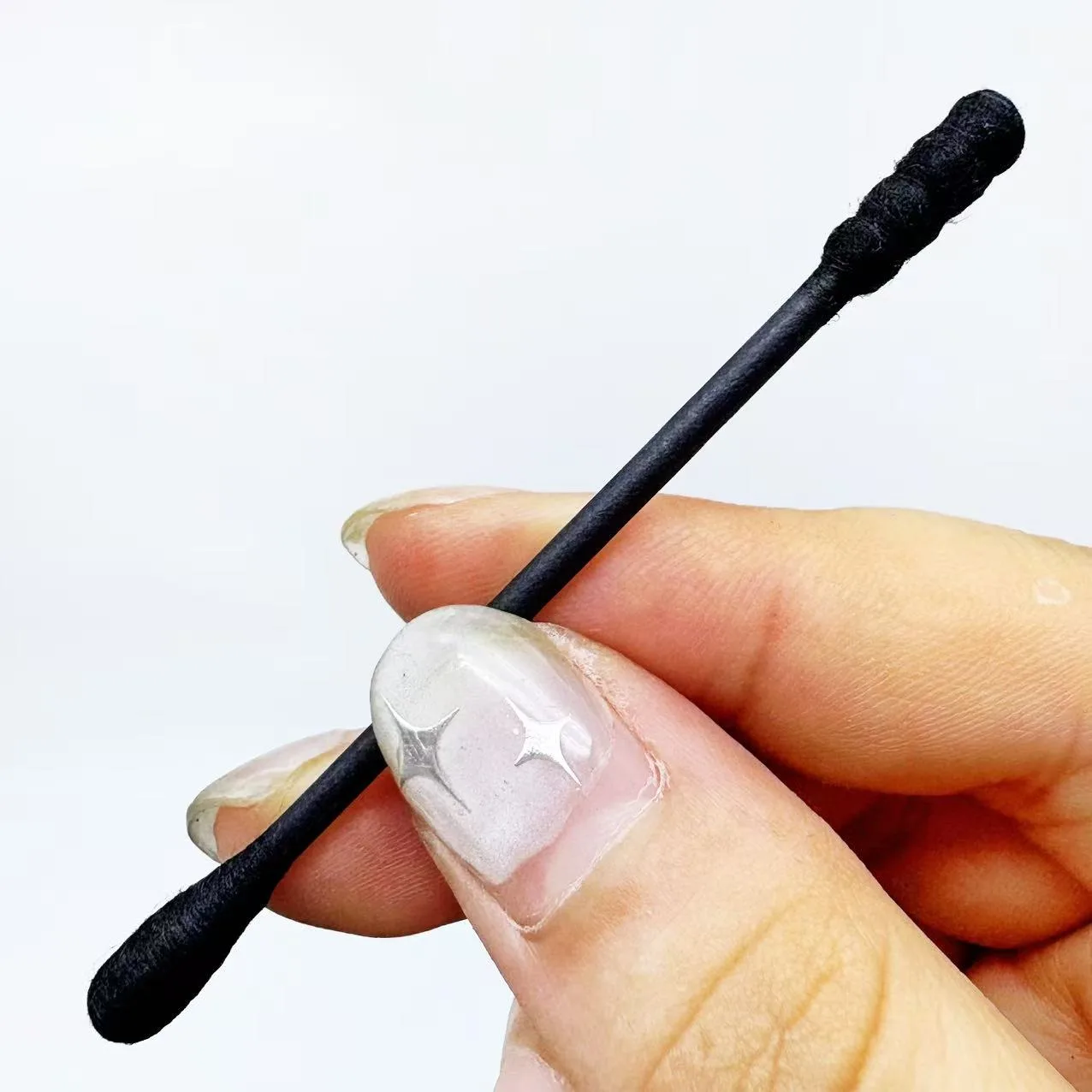 400 Uds hisopos de algodón de doble punta con temática de Pascua, bastoncillos de hisopo de algodón con elemento creativo de Pascua, bastoncillos de hisopo de algodón negros redondos en espiral