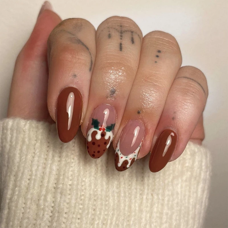 

24Pcs Christmas Fake Nails - Brown Solid Color French Tips with Reindeer Design Short Press-On Nails Perfect for Gift To Women