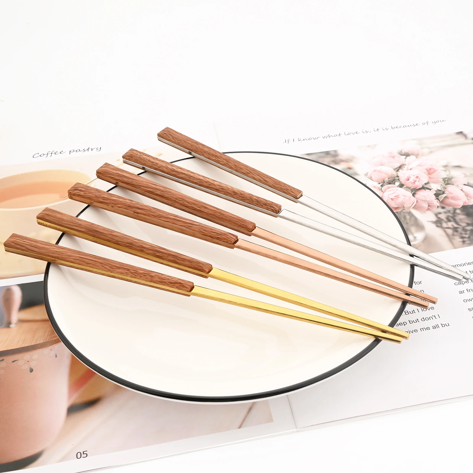 Drmfiy 5 Pairs Gold Janpanese Chopsticks Imitation Wooden Sushi Chopstick Korean Food Chop Stick Food Noodle Kichen Tableware