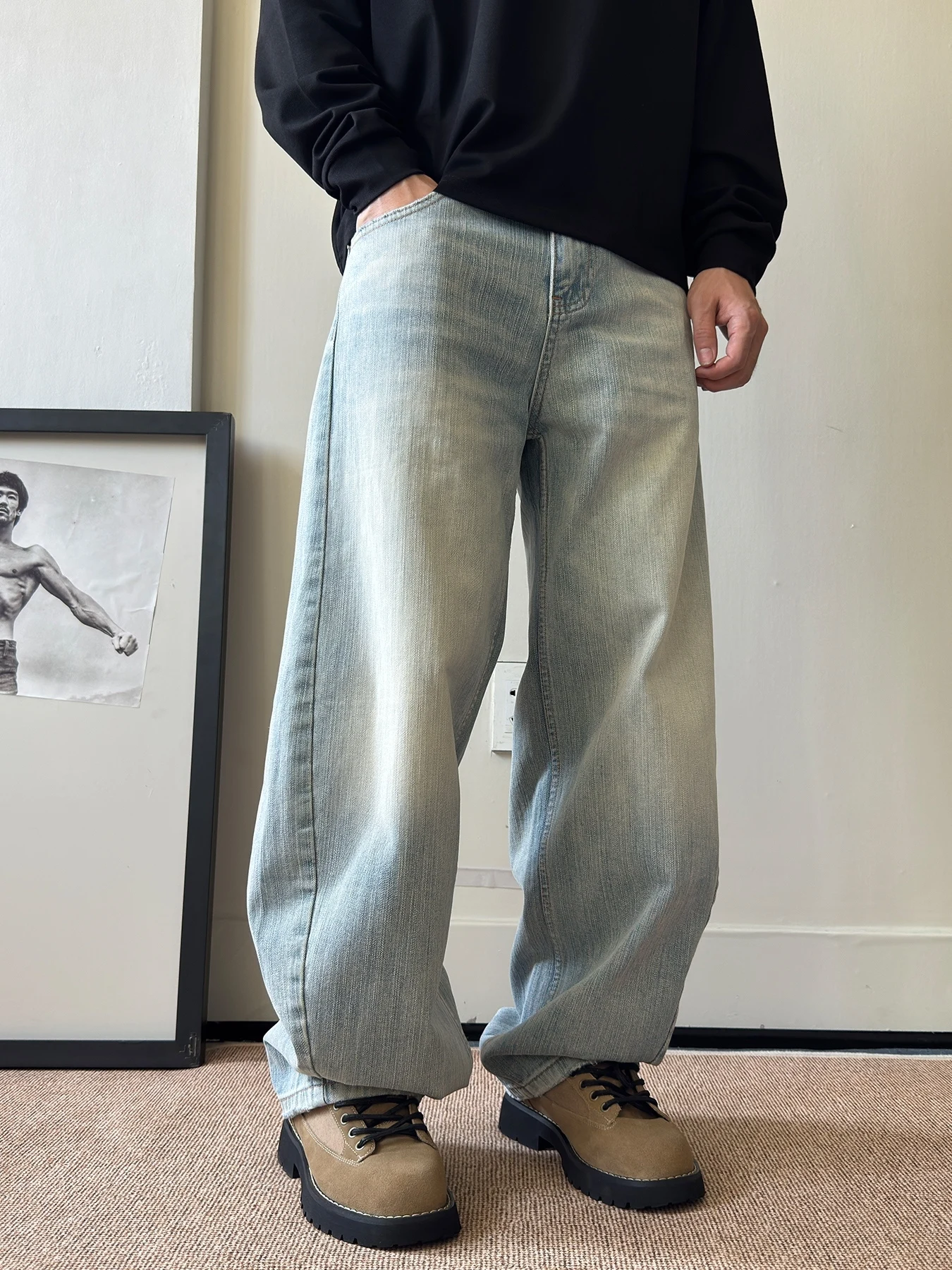 

Ретро-джинсы американского стиля светло-голубого цвета с эффектом потертости, мужские повседневные прямые свободные брюки, винтажные, из смесовой ткани хлопка и полиэстера