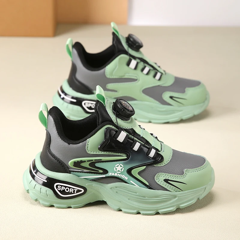 Scarpe da corsa per bambini Scarpe da ginnastica piatte da allenamento piatte da passeggio morbide e traspiranti in mesh estivo leggero Scarpe da tennis per bambini originali