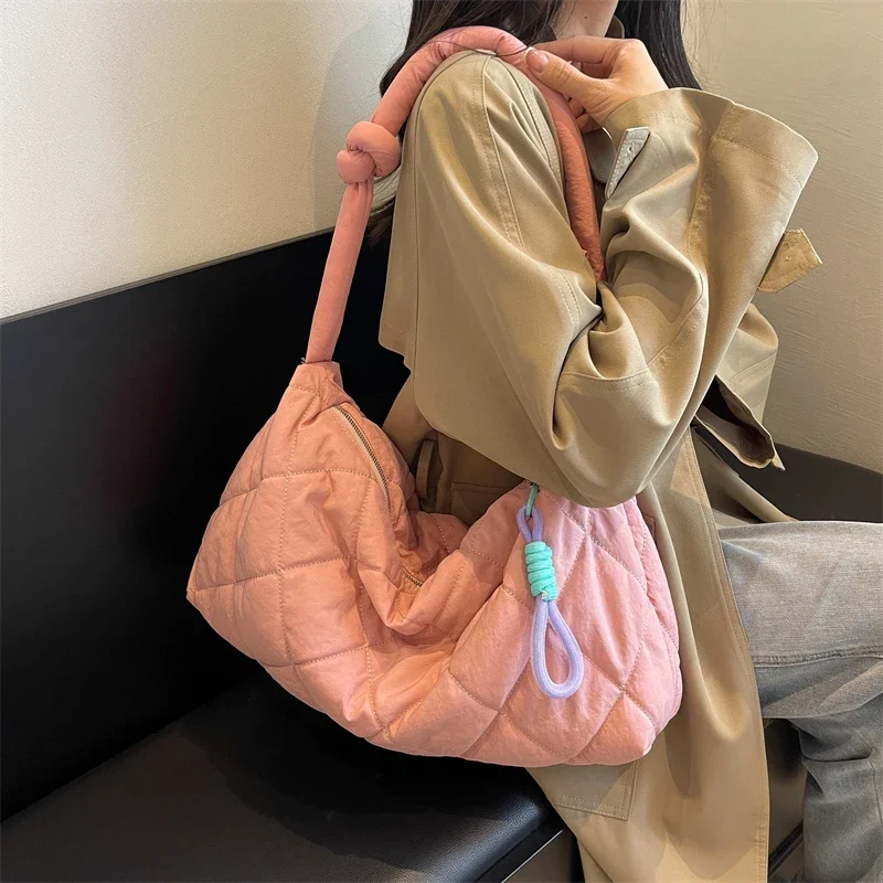 High Quality Casual Canvas Women Handbags Simple Fashion Femal Shoulder Bags Padded Soft Bag Large Capacity Tote Bag