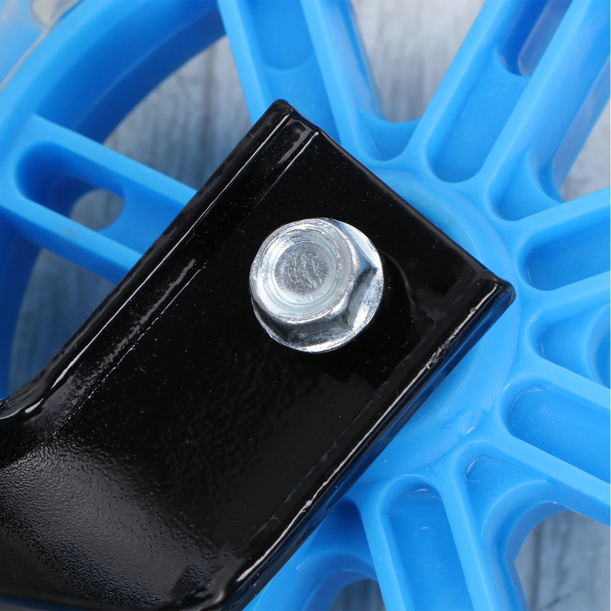 

2Pcs Bike Training Wheels Flashing Durable Wear-Resistant Silent Adjustable Auxiliary Wheel Safety Accessories Blue 18