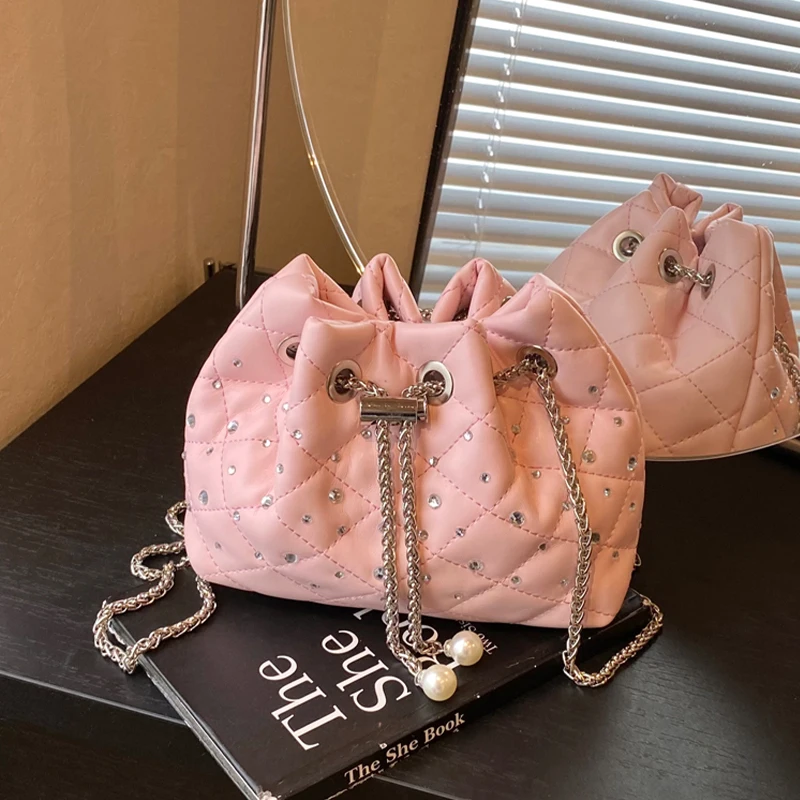 

Women Fashion Handbag Summer New Korean Casual Versatile Chain Solid Commute Crossbody Bags High Aesthetic One Shoulder Bag