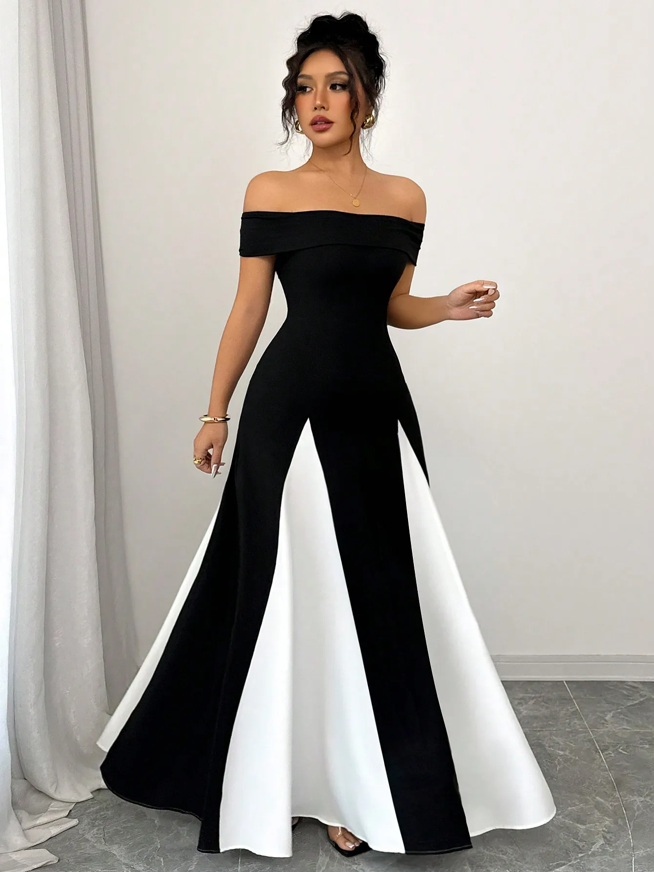 

Вечернее платье А-силуэта с открытыми плечами, черно-белое, в стиле колор-блок, для женщин