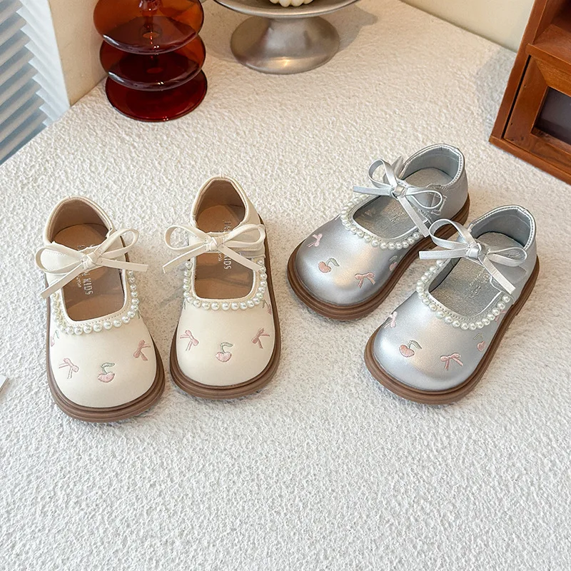

Girls Princess Leather Shoes Spring Toddler Pearl Bow Embroidered Flats Non-Slip Soft Sole Kids Girls Dress Shoes for Party