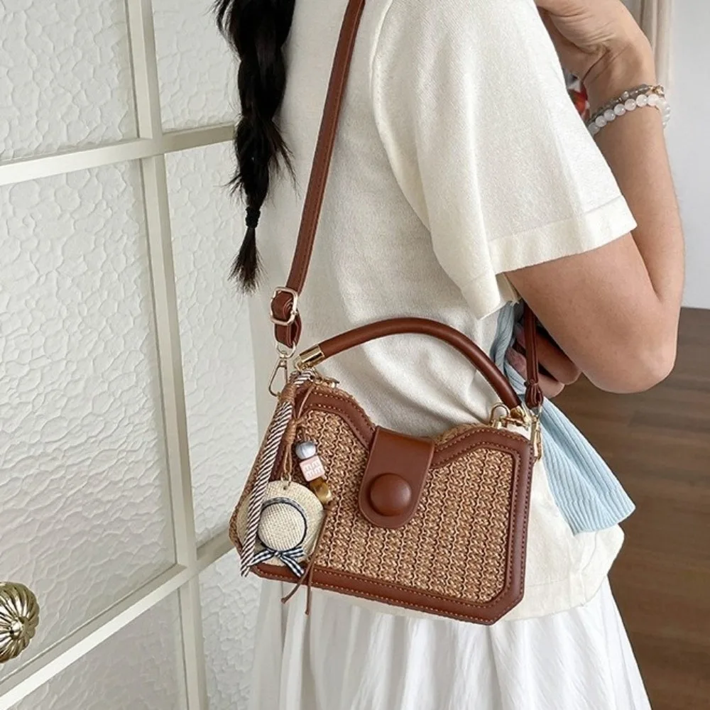 Colorful Straw Woven Handbag Round Snap Flap Color-Block Crossbody Bag Adjustable Strap Hat Pendant Charm Shoulder Bag Office