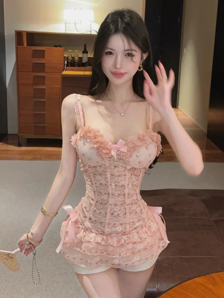 

Sexy Hollow out Back Strap Floral Lace Trim Camisole Tank Top Slimming Summer New Style Korean Style Commute Floral Pattern