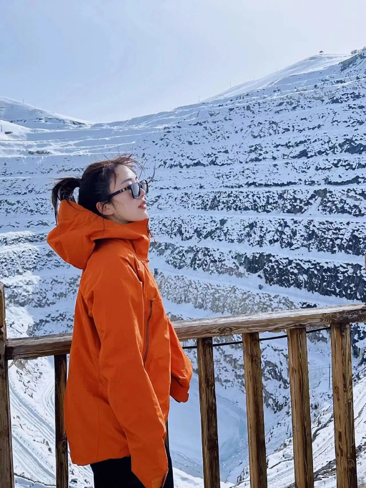 

Оранжевое женское уличное походное пальто, весенне-осеннее ветрозащитное водонепроницаемое новое повседневное свободное пальто для путешествий Cam...