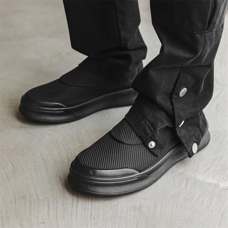 Chinelos de malha meia xícara respiráveis masculinos, sapatos casuais ao ar livre, tênis de ponta da moda, antiderrapante, verão, novo