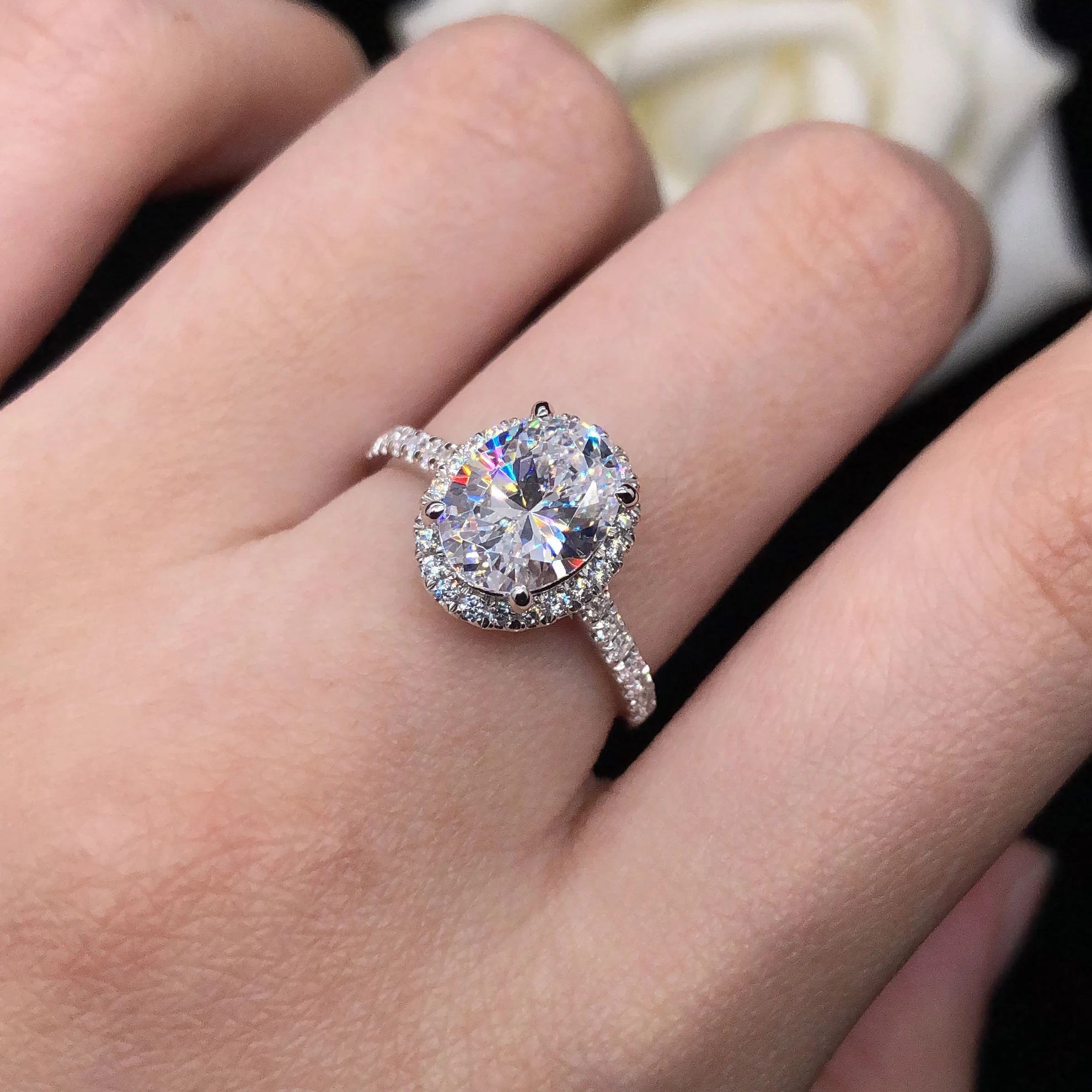 Massiver 18K Weißgold Au750 Ring 2CT 6*8mm Ovalschliff D Moissanit Diamantringe Weißgold Ring R143 – Detail 5